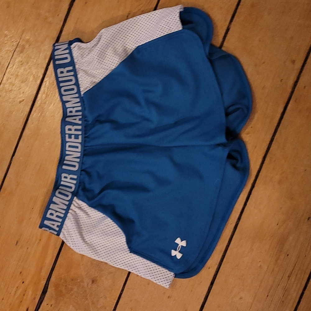 Under Armour shorts teal pockets loose fit